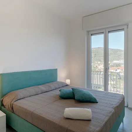 شقة Ligurian Holidays Sea View