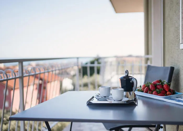 Ligurian Holidays Sea View