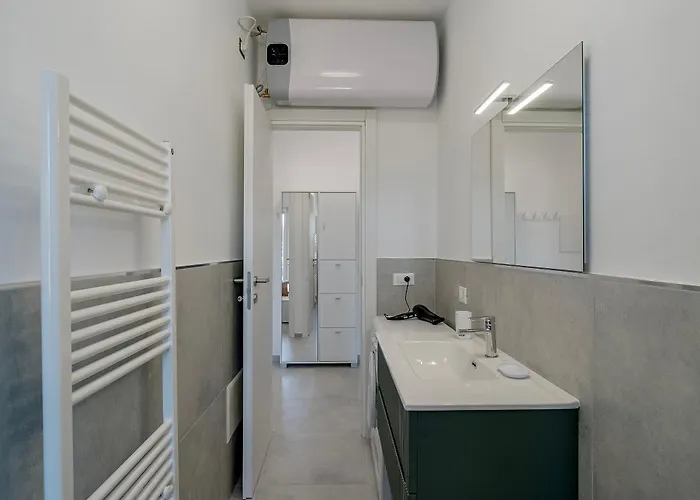 Ligurian Holidays Sea View Apartment
