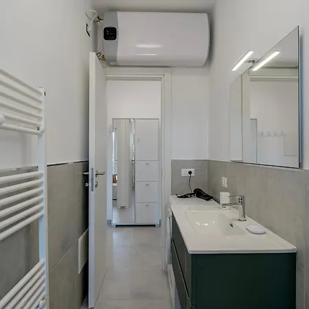 Ligurian Holidays Sea View Apartment