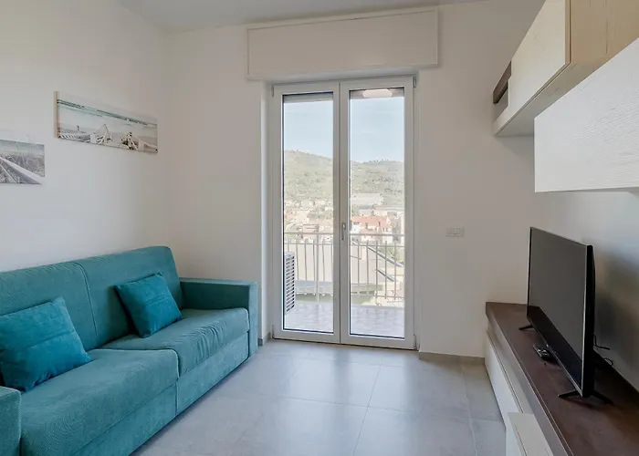 Ligurian Holidays Sea View Apartment *